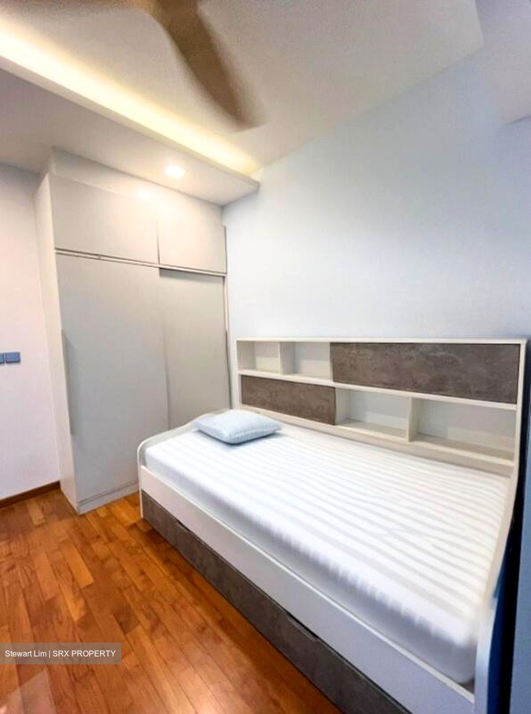 The Santorini (D18), Condominium #568364061